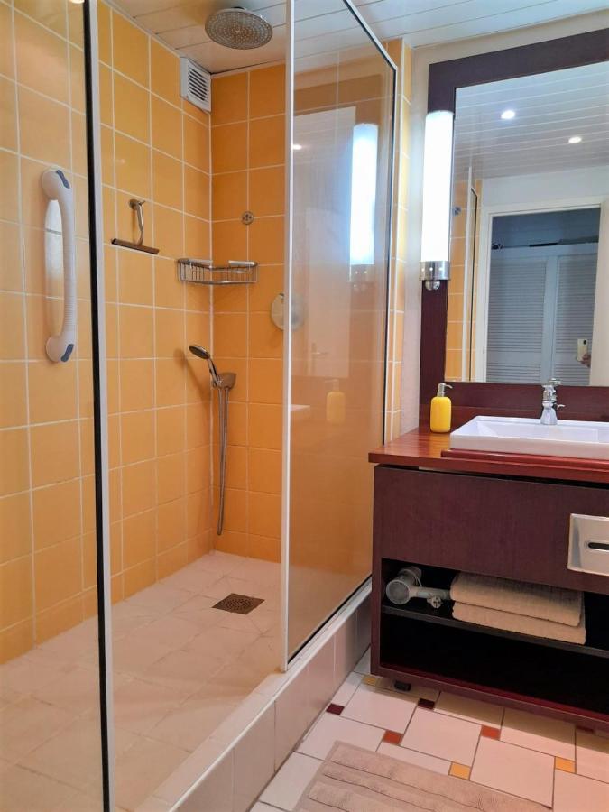 Ilet Bleu Studio Cosy Rdc Vue Mer Et Jardin - Acces Direct Plage Le Gosier  Dış mekan fotoğraf