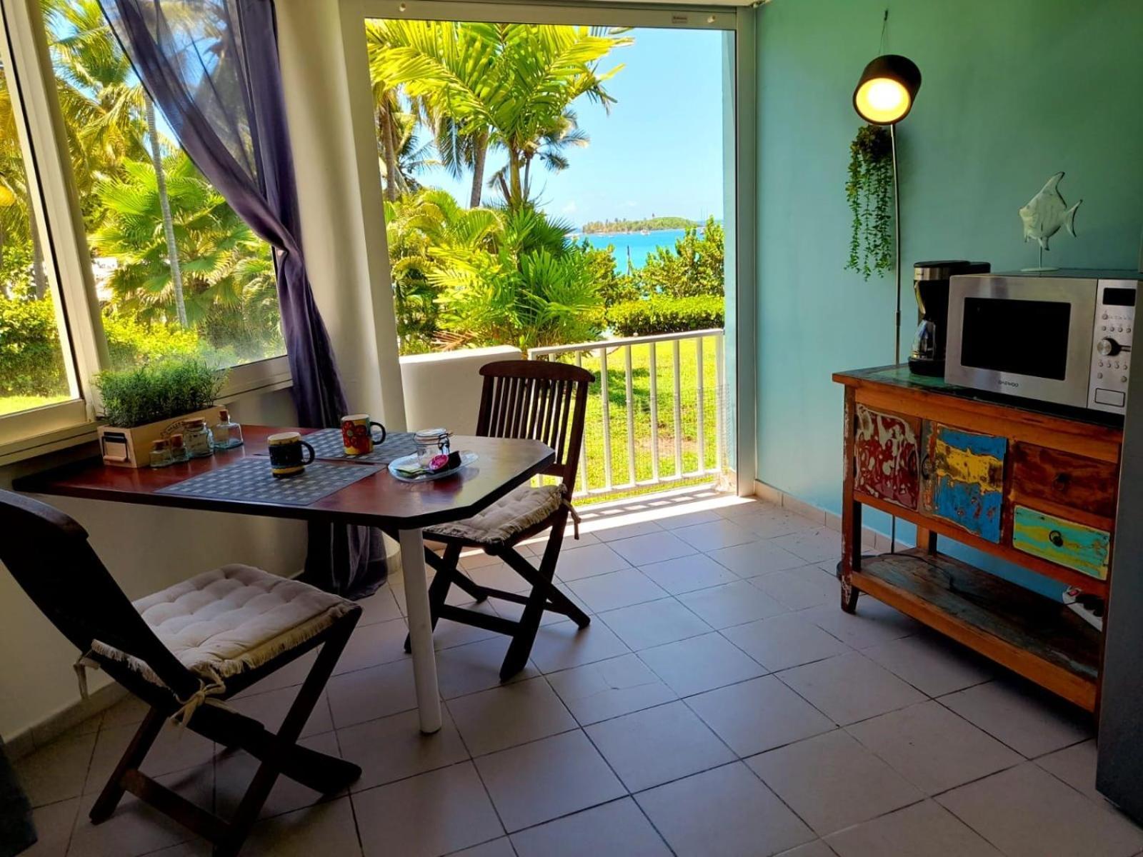Ilet Bleu Studio Cosy Rdc Vue Mer Et Jardin - Acces Direct Plage Le Gosier  Dış mekan fotoğraf
