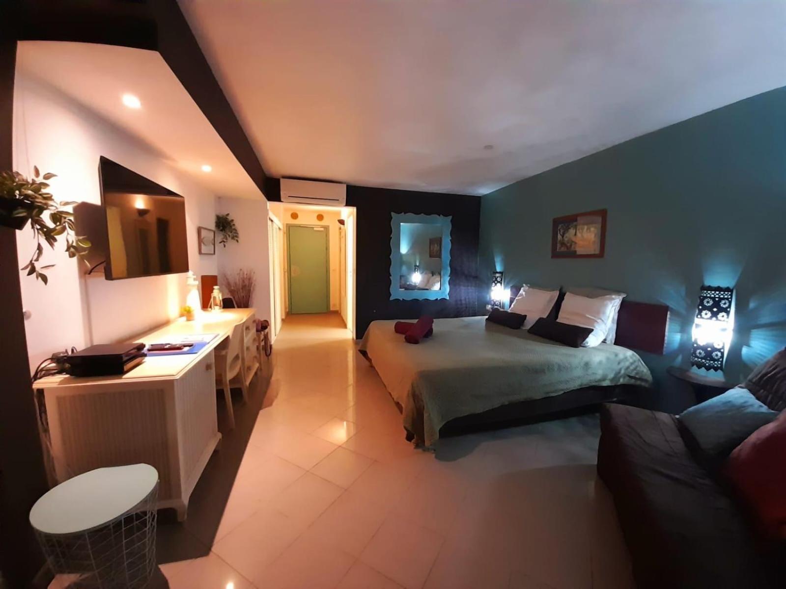 Ilet Bleu Studio Cosy Rdc Vue Mer Et Jardin - Acces Direct Plage Le Gosier  Dış mekan fotoğraf